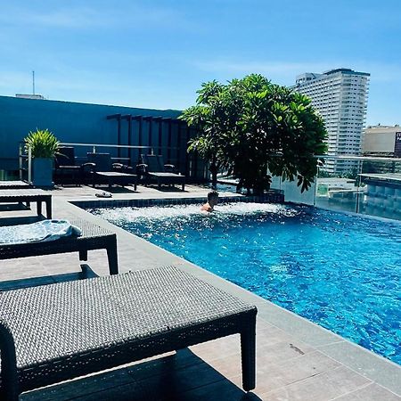 The Base Inn Pattaya Esterno foto